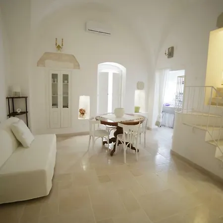 Casa Nonna Chicchina Nyaraló Ostuni